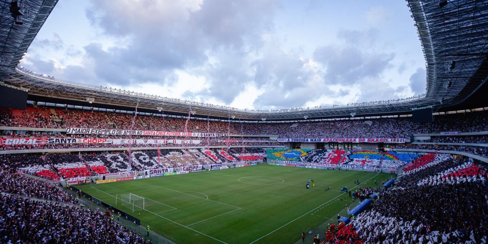 Capa: Santa Cruz empata com Maringá e voltará à Série B após 10 anos