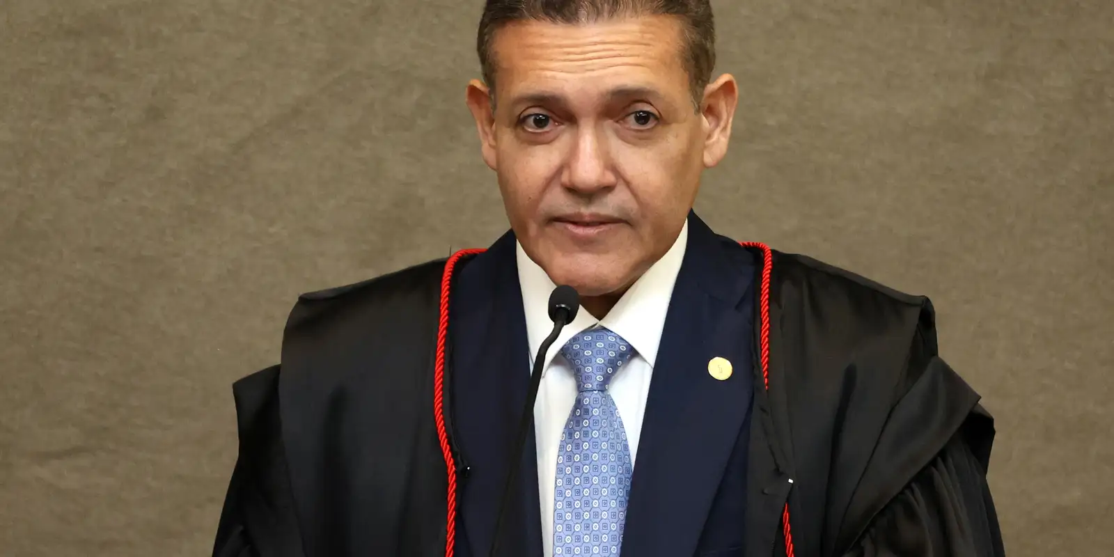 Capa: Presidente do TSE fará pronunciamento no rádio e na TV neste sábado