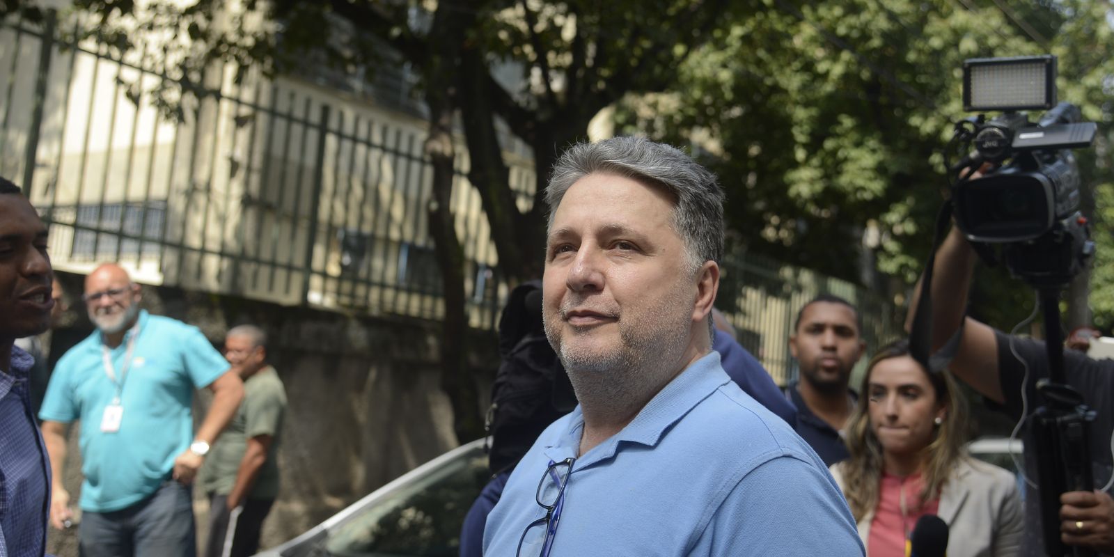Capa: TSE decide que votos para Garotinho serão anulados